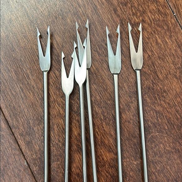 Vintage Green Fondue Set with Wood and Stainless Forks - Picture 6 of 16